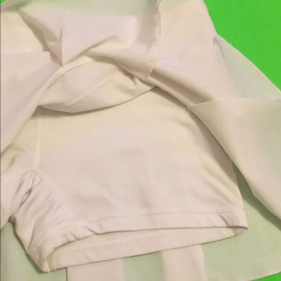 Nike White pleated tennis skirt - Picture 3 of 4